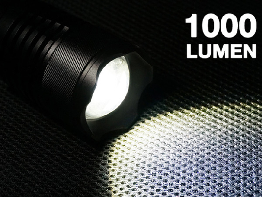 Zoom Head High Security Torchlight 1000 Lumen With 9 * AA Batteries