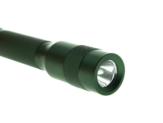 130 Lumens Xpe Led Flashlight , Waterproof Led Flashlight Customizable Color