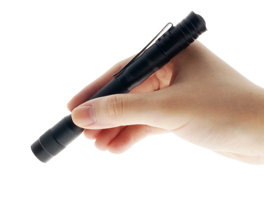 Heavy Duty Mini Pen Flashlight , Brightest Pen Size Flashlight 130 Lumen