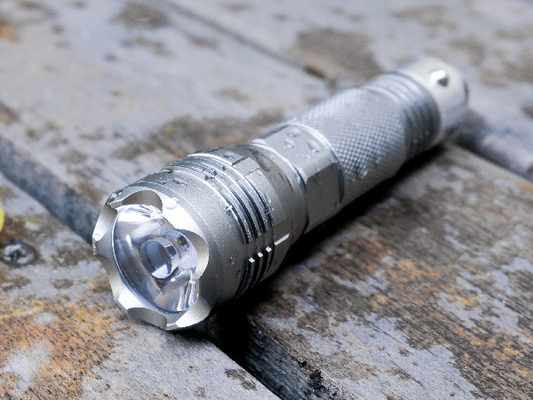 Tactical Rechargeable Emergency Flashlight , Rechargeable Super Bright Flashlight