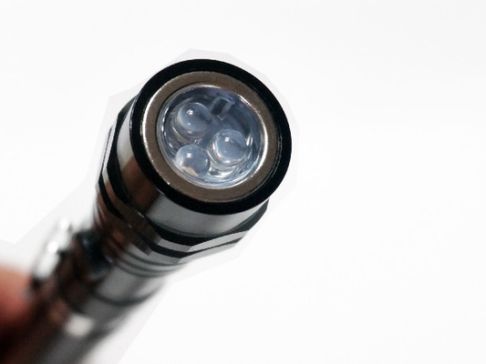 Extendable Magnetism LED Pen Flashlight 22m Beam Distance Customizable Color