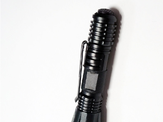 Excellent Mini LED Keychain Flashlight IPX7 Water Resistance 0.5W Output Power