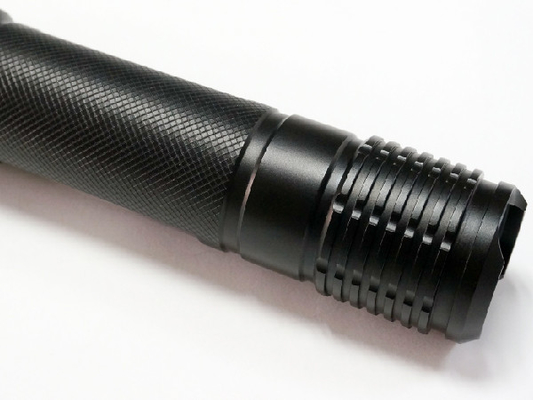 Black Color 500 Lumen Led Flashlight , 6 Watt Military Led Flashlight