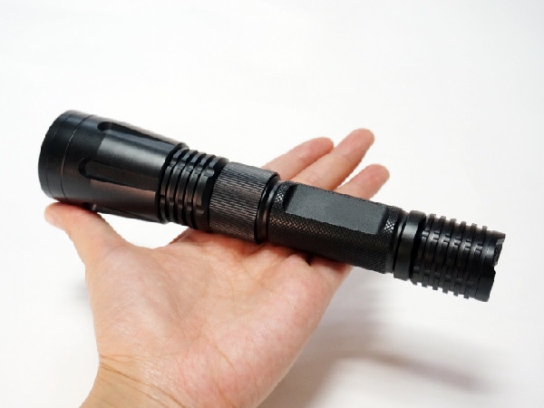 Personal  Self Defense Outdoor LED Flashlight Rechargeable Type High Lumens